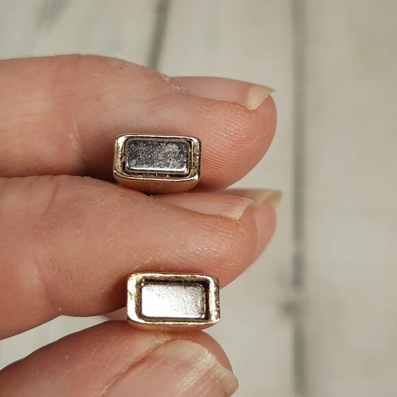 Liz Claiborne LC Reversible Bracelet Black, Gold tone and Silver tone - Picture 5 of 8